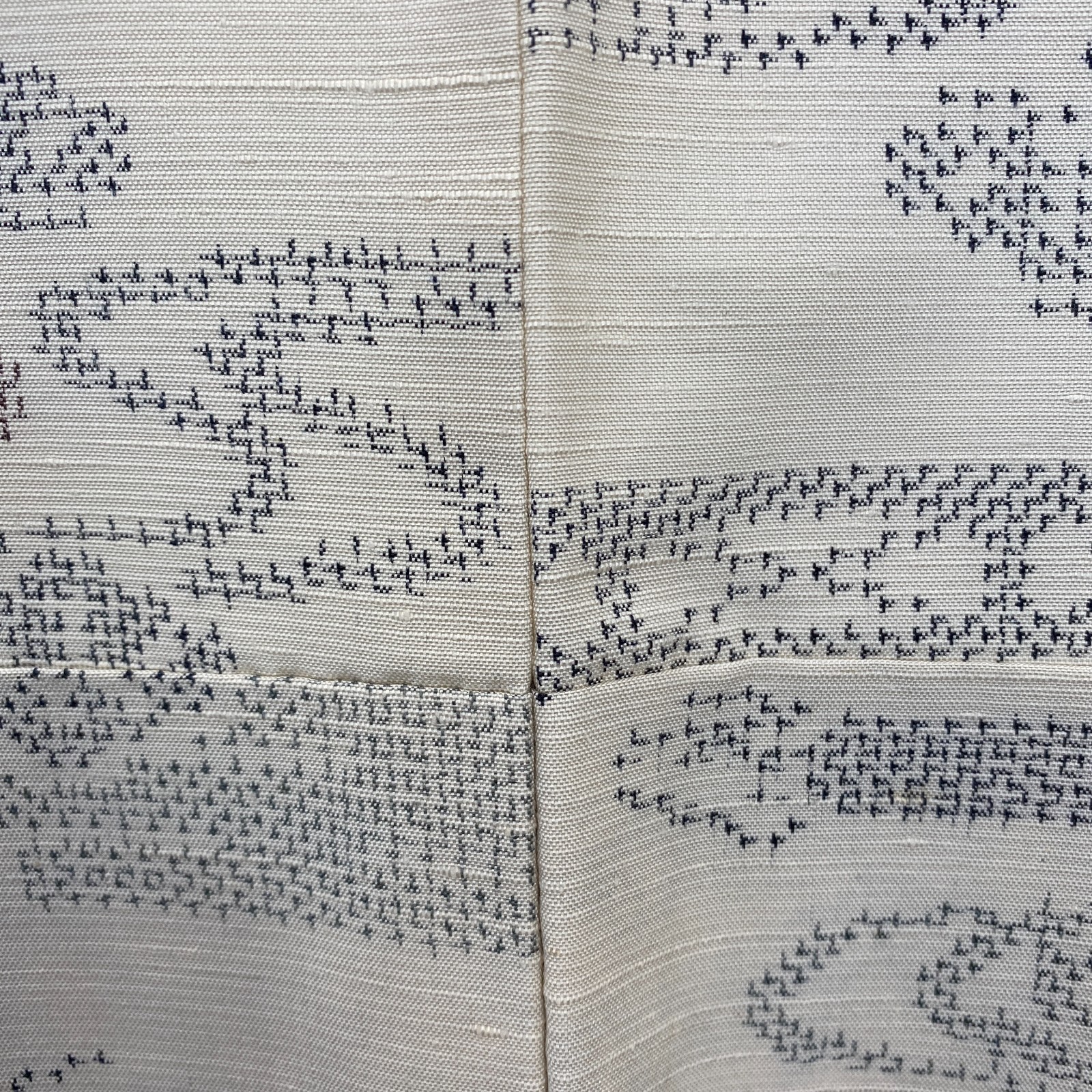 Japanese Vintage Kimono Silk White Oshima Traditional Authentic Length 61 in