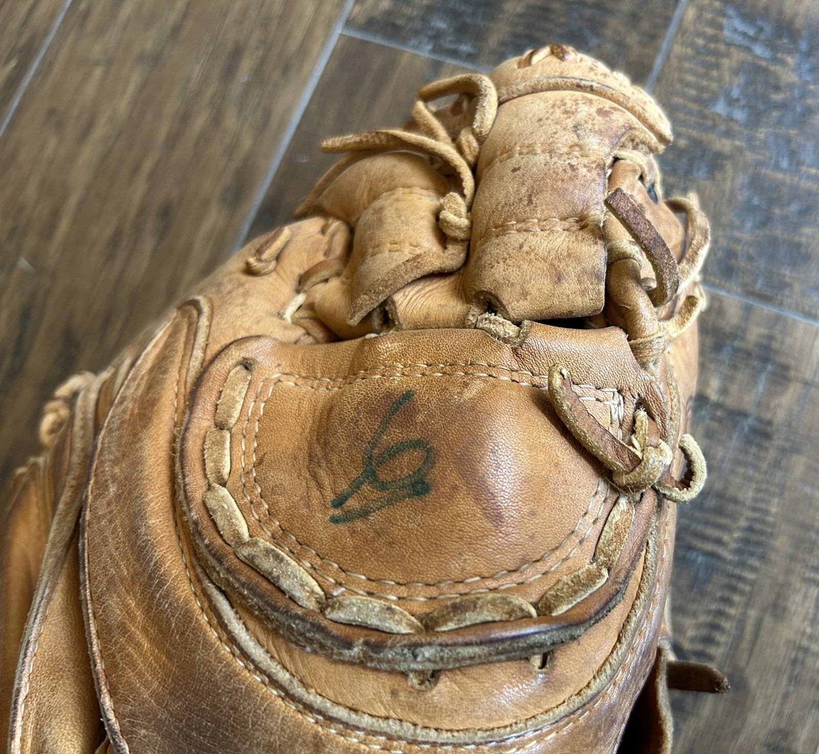 Game Used Auto Tony Peña 1982 Wilson Catchers Mitt Pittsburgh Pirates Photomatch