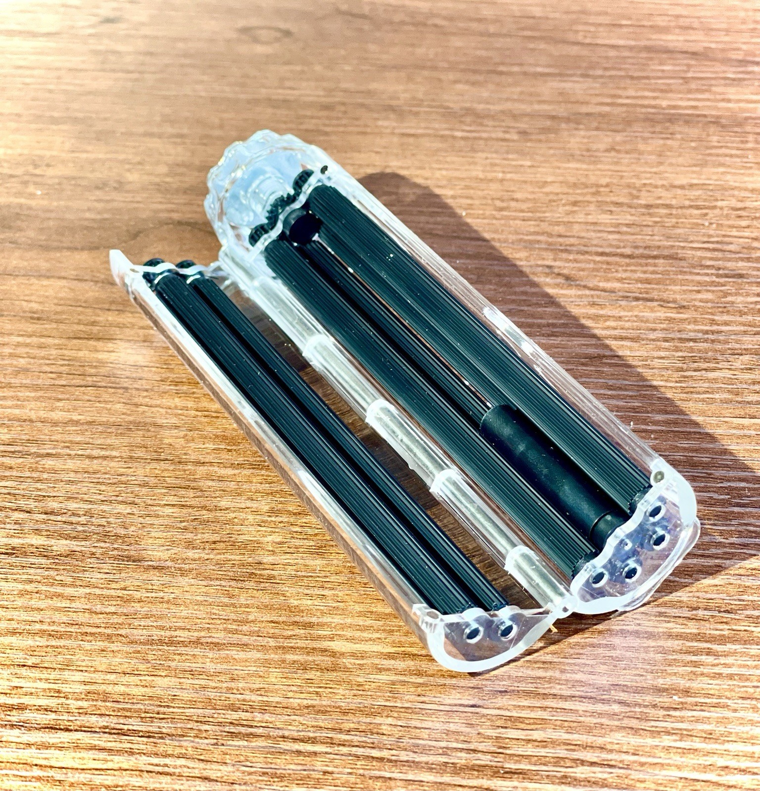 Cigarette Roller-Easy Manual Cigarette Rolling Tool Perfect Roll 8mm In Diametr