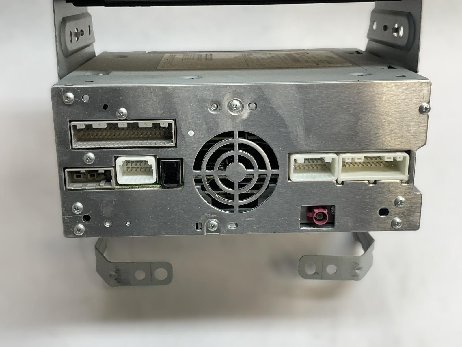 2017 INFINITI Q50 A/V AM-FM-CD-Receiver OEM 28330-4HB4A Temperature Control