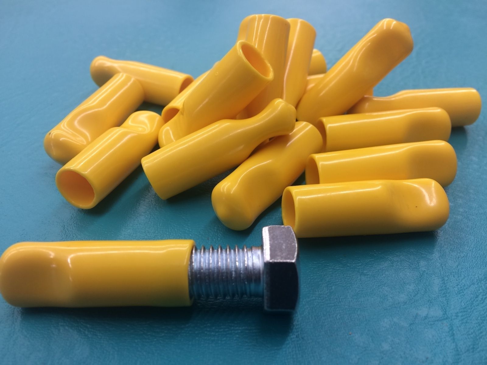 18 - 1/2" Rubber Bolt .05 Cap Protectors Rod Tube Thread Finger Tip Pull Cover Y