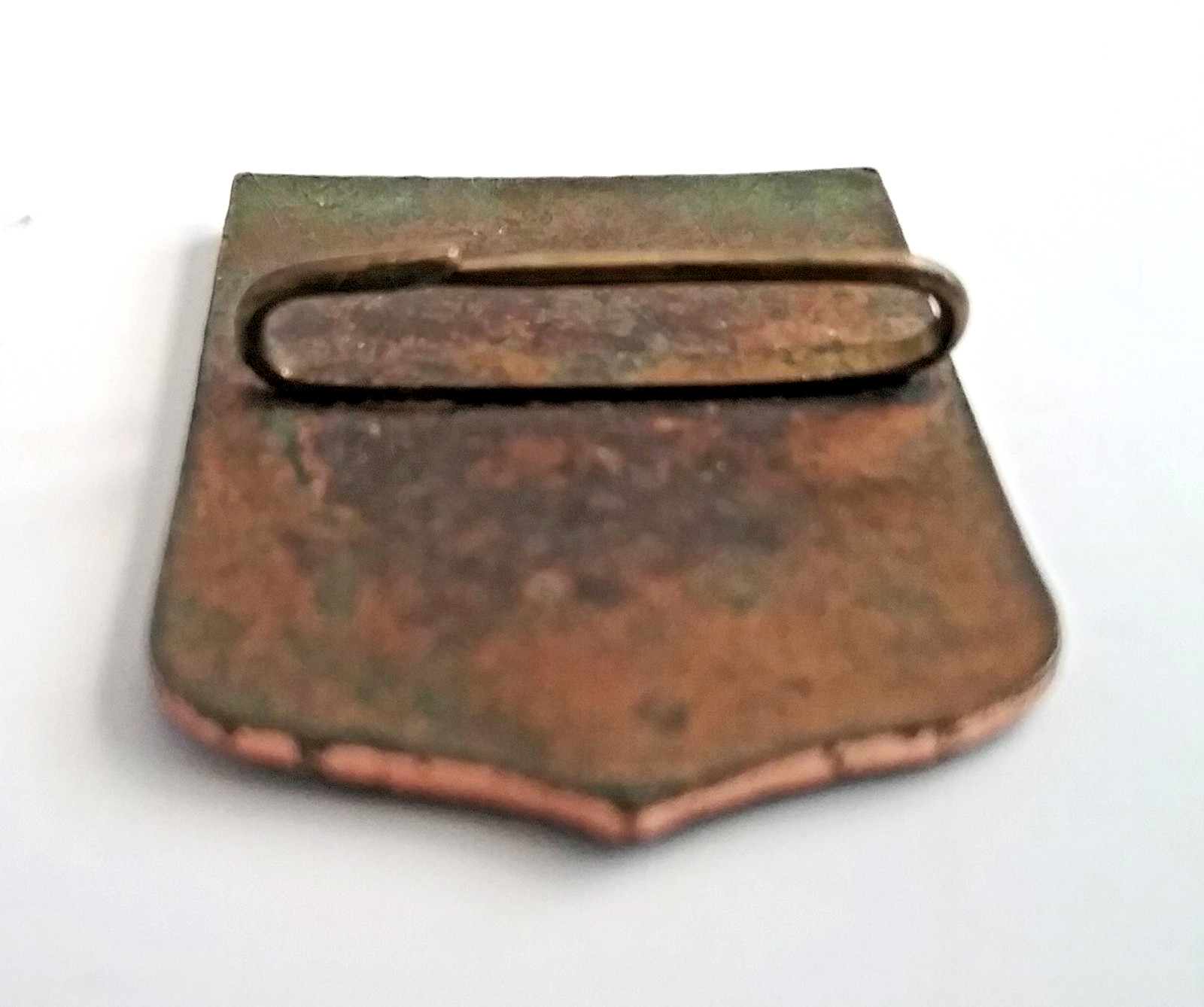 Vtg WWII US Army 169th Infantry Regiment Crest Pin Enamel Giliouchne