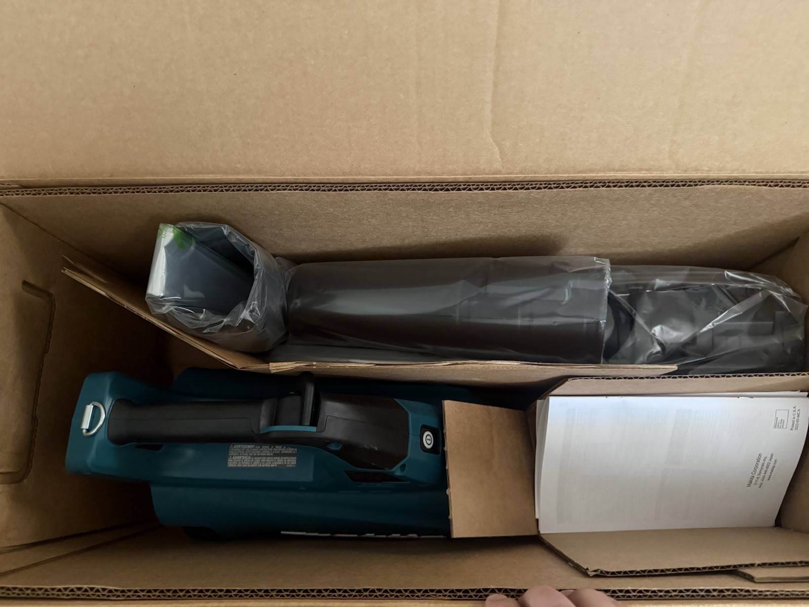 Makita GBU01Z 40V MAX XGT Li-Ion Brushless Cordless Leaf Blower Tool Only