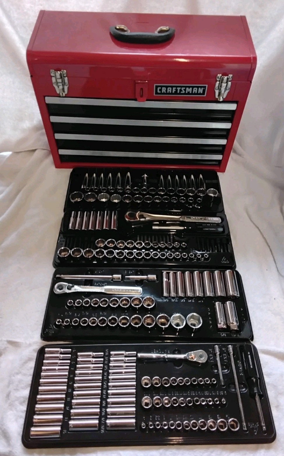 CRAFTSMAN 205PC 20-1/2"× 8-1/2"× 14" METAL 4 DRAWER LOCKABLE WITH HANDLE & TOOL