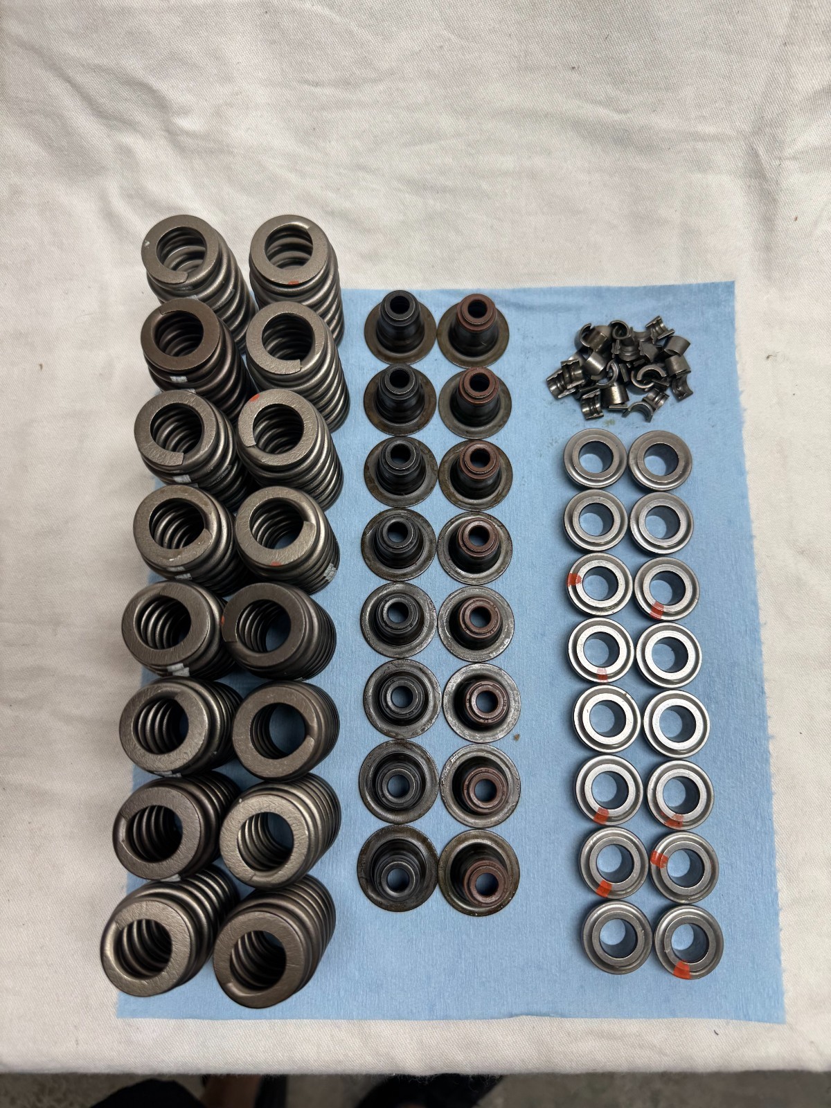 Corvette ZO6 Valve Springs Retainers Locks LS7 427 C6 Beehive Chevrolet Z06