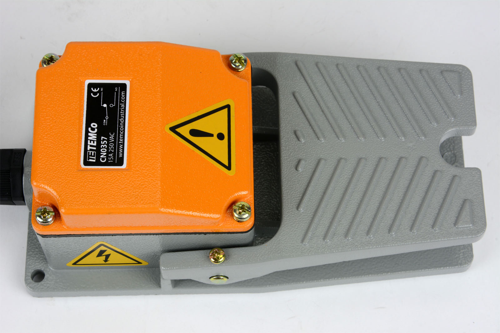 TEMCo Foot Switch Cast Aluminum 15A SPDT NO Electric Pedal Momentary 10ft Plug