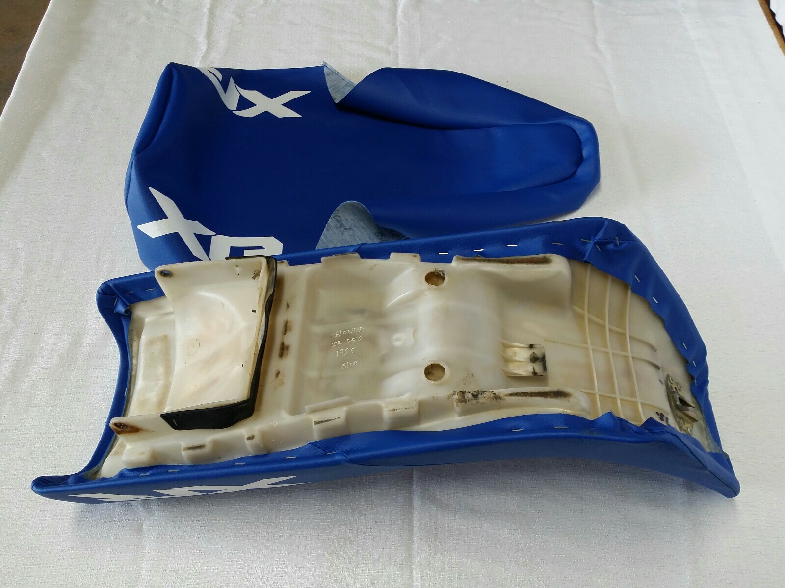 XR350R XR600R SEAT COVER 1985 MODEL FIT HONDA XR350R XR600R SEAT COVER (H*-397)