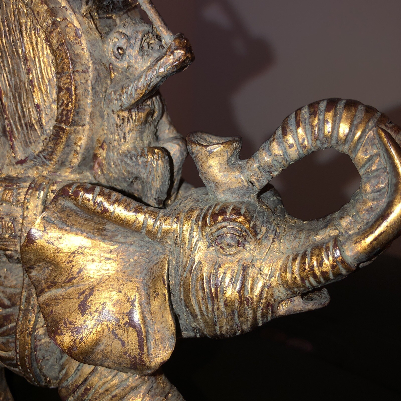 Bronze Style Resin Elephant Riding Monkey Mantle Quartz (Clock not working) 6"