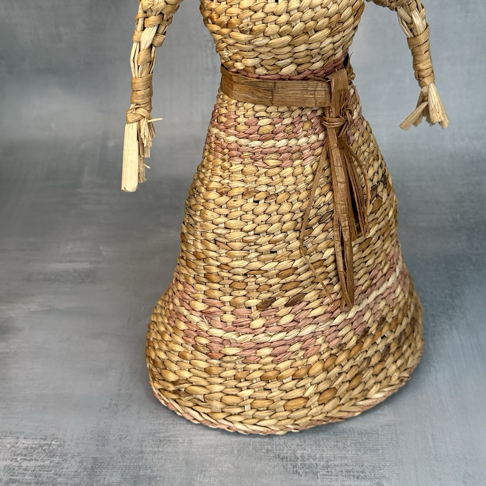 Vintage Native American Skokomish Basketry Basket Doll Woman Dress 13”