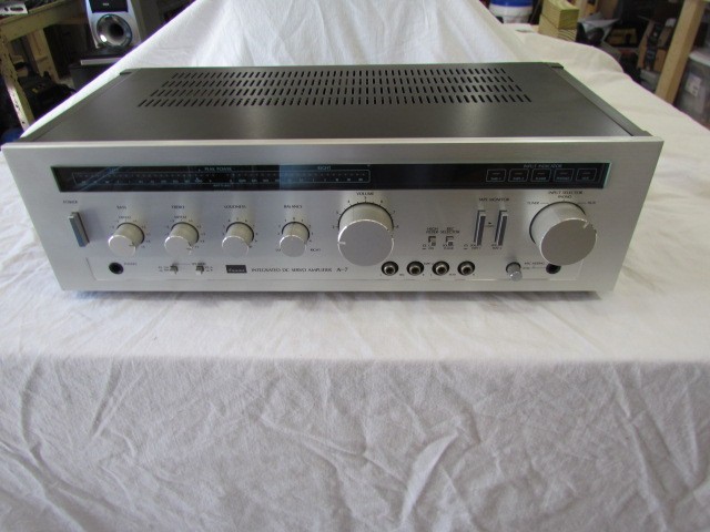 Sansui Integrated DC Servo Amplifier A-7 Silver Face -Tested -Working-VERY CLEAN