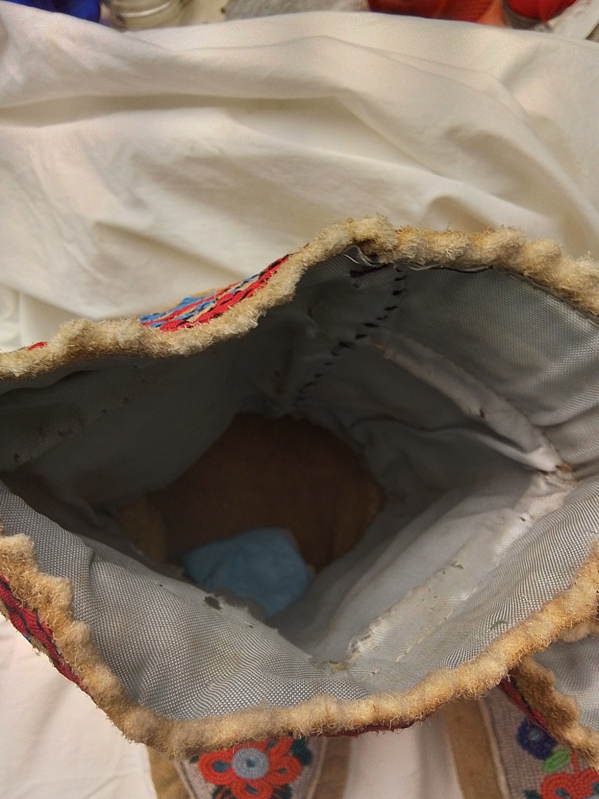 First Peoples Native American High Top Beaded Moccasins Cree Or Ojibwe?