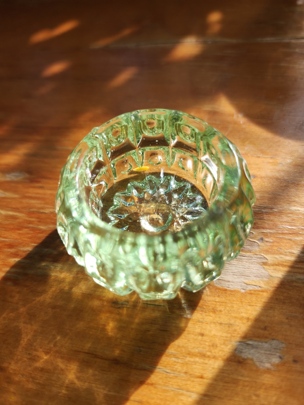 Key Lime Salt Dip 1 1/2" UV Shine Piink Westmoreland Mould Wilkerson Glass