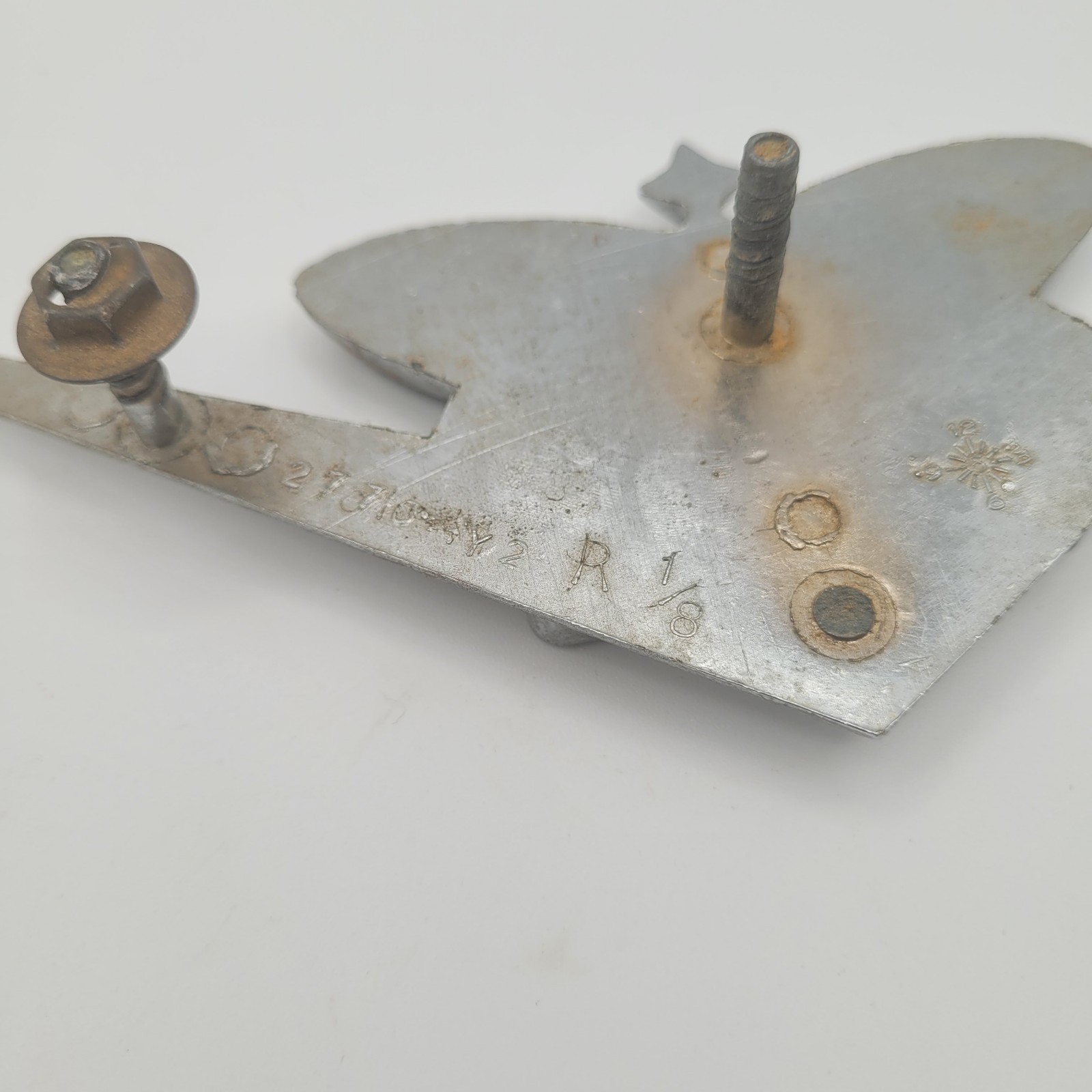 Diamond REO Emblems Vintage 1960s Badge #2770Y2 DIAMOND REO HEAVY DUTY TRUCKS