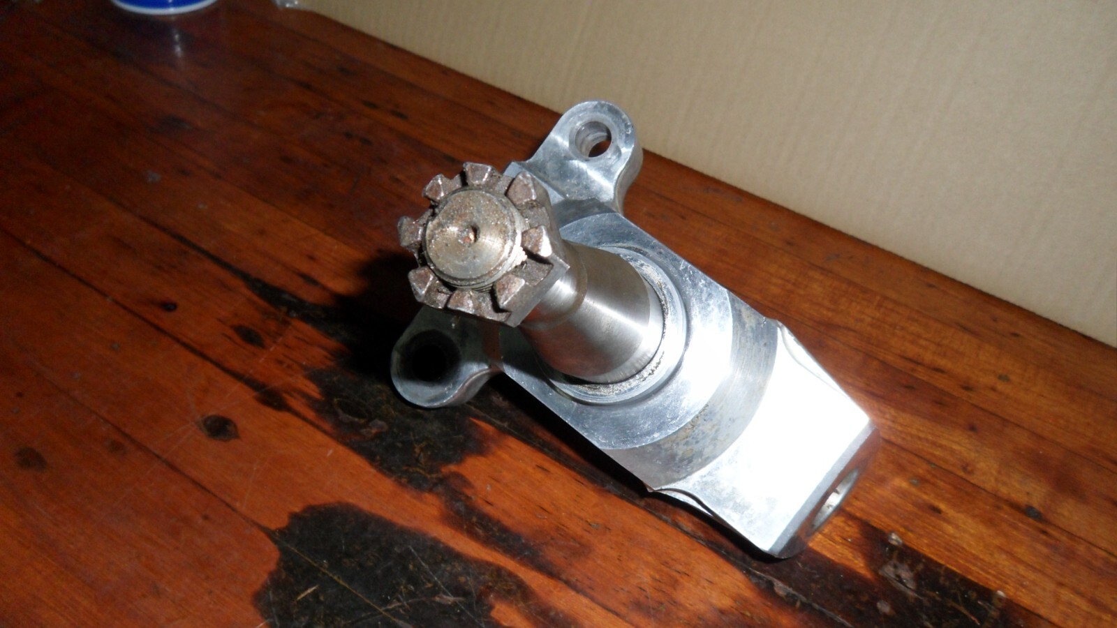 Forged Aluminum Sprint Car Stock Height Long Stepped Spindle USAC ASCS