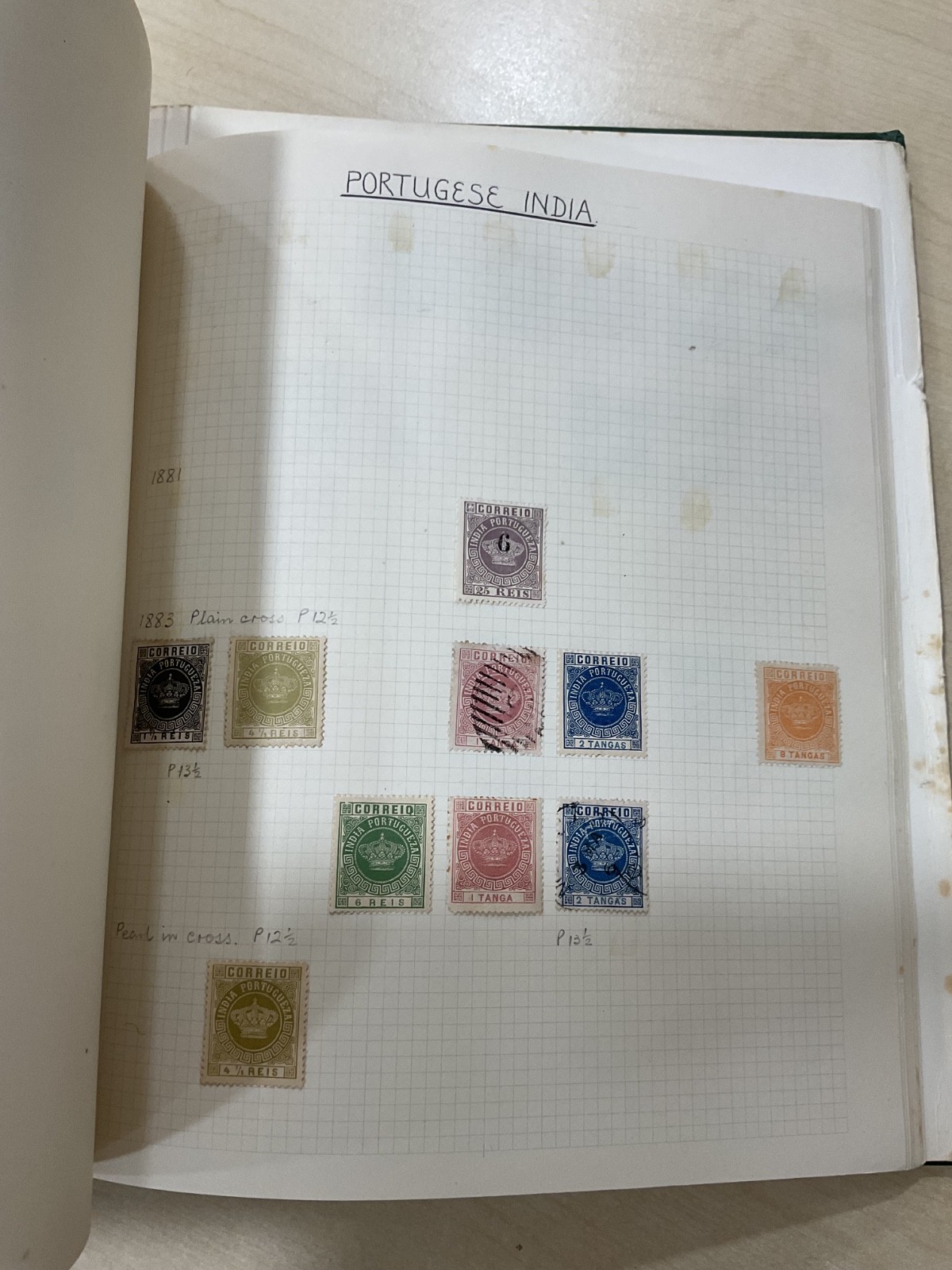 Portugal + colonies stamps. 1870 - 1979. Mint/used. Album G/101