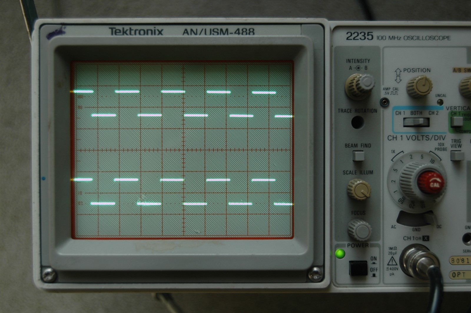 Tektronix 2235 AN/USM488 100MHz Oscilloscope, Two Probes, Power Cord Refurbished