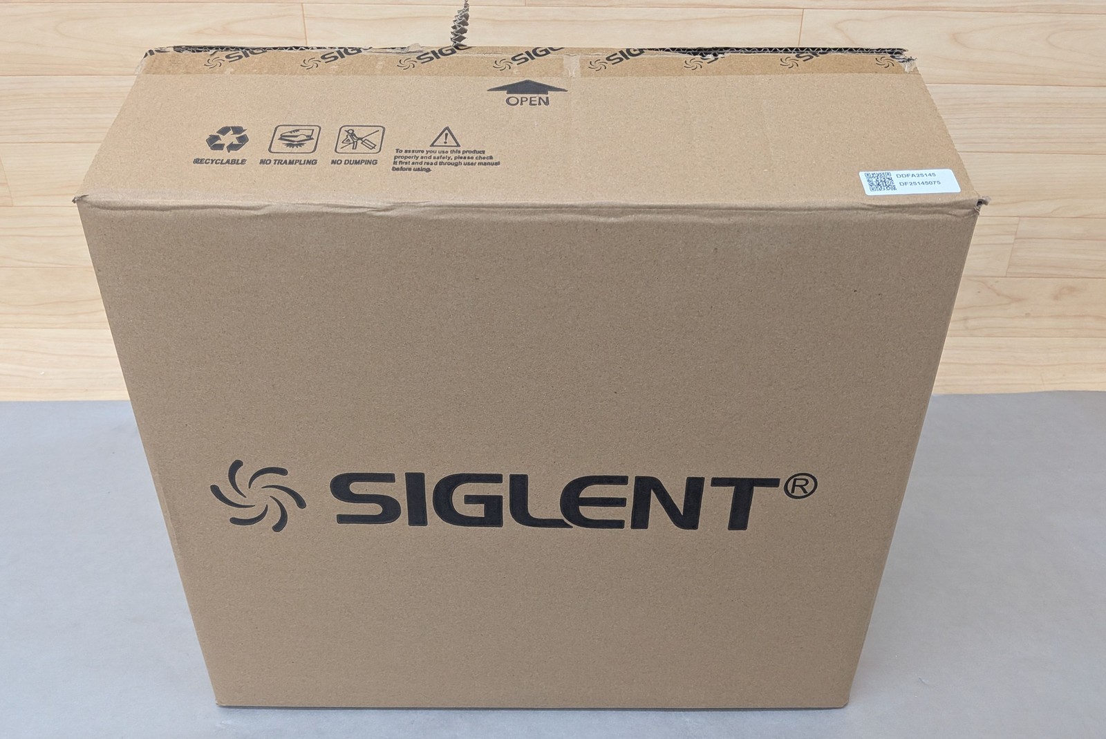 Siglent SDS2104X Plus Digital Storage Oscilloscope - 4CH, 100MHz