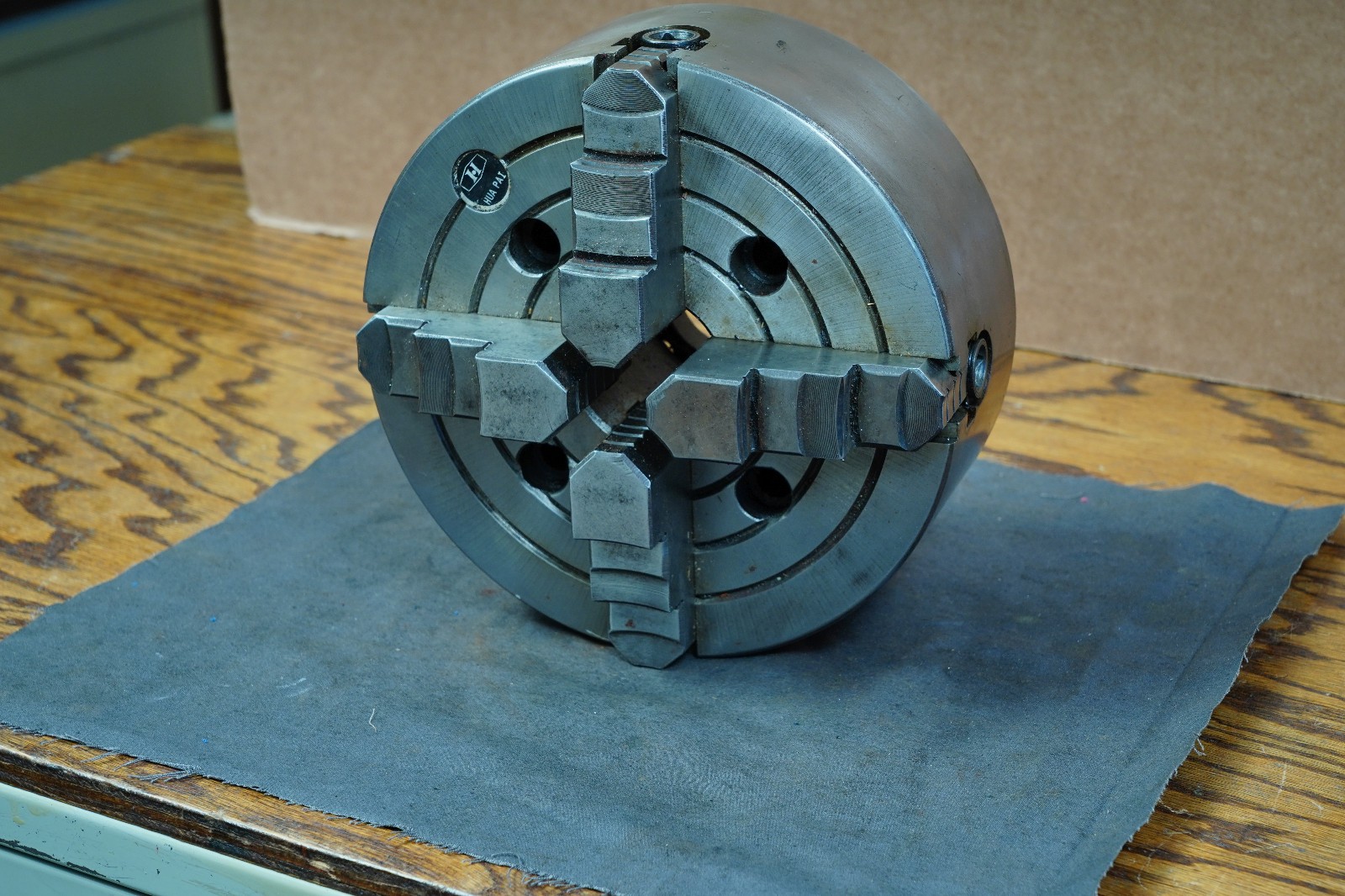 8" 4-Jaw Metal Lathe Chuck Hua Pai with unfinished D1-5 backing Plate