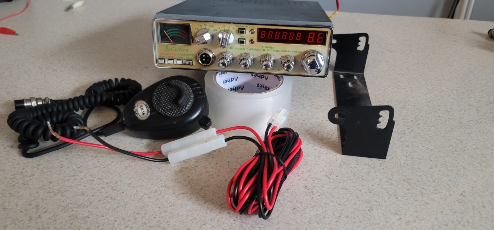 COBRA 200GTL TEN METER AMATUER RADIO W/ ROAD KING MIC