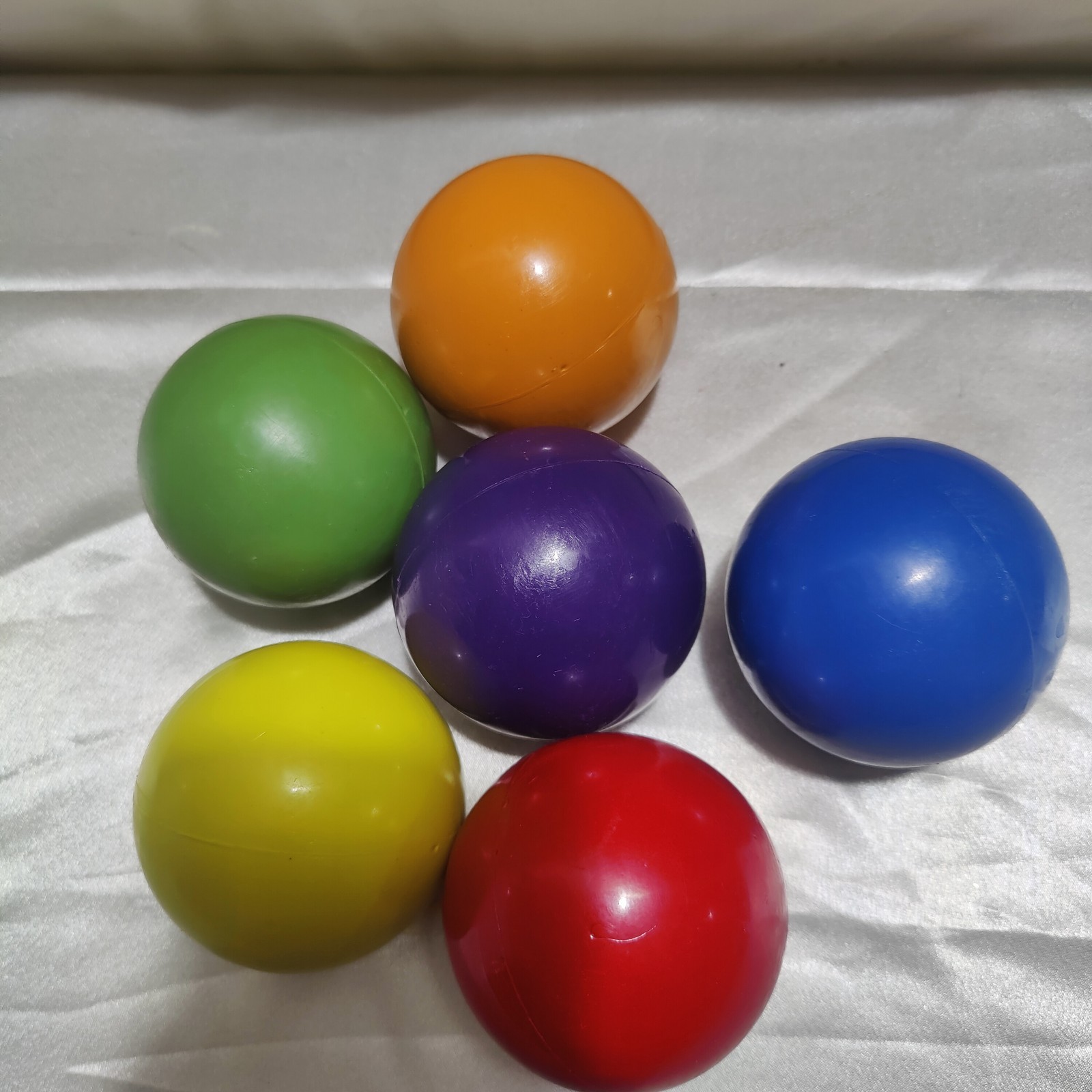 Heavy Duty Adult Juggling Balls Set Of 6, Around 3 Inch Diameter And 10oz Each