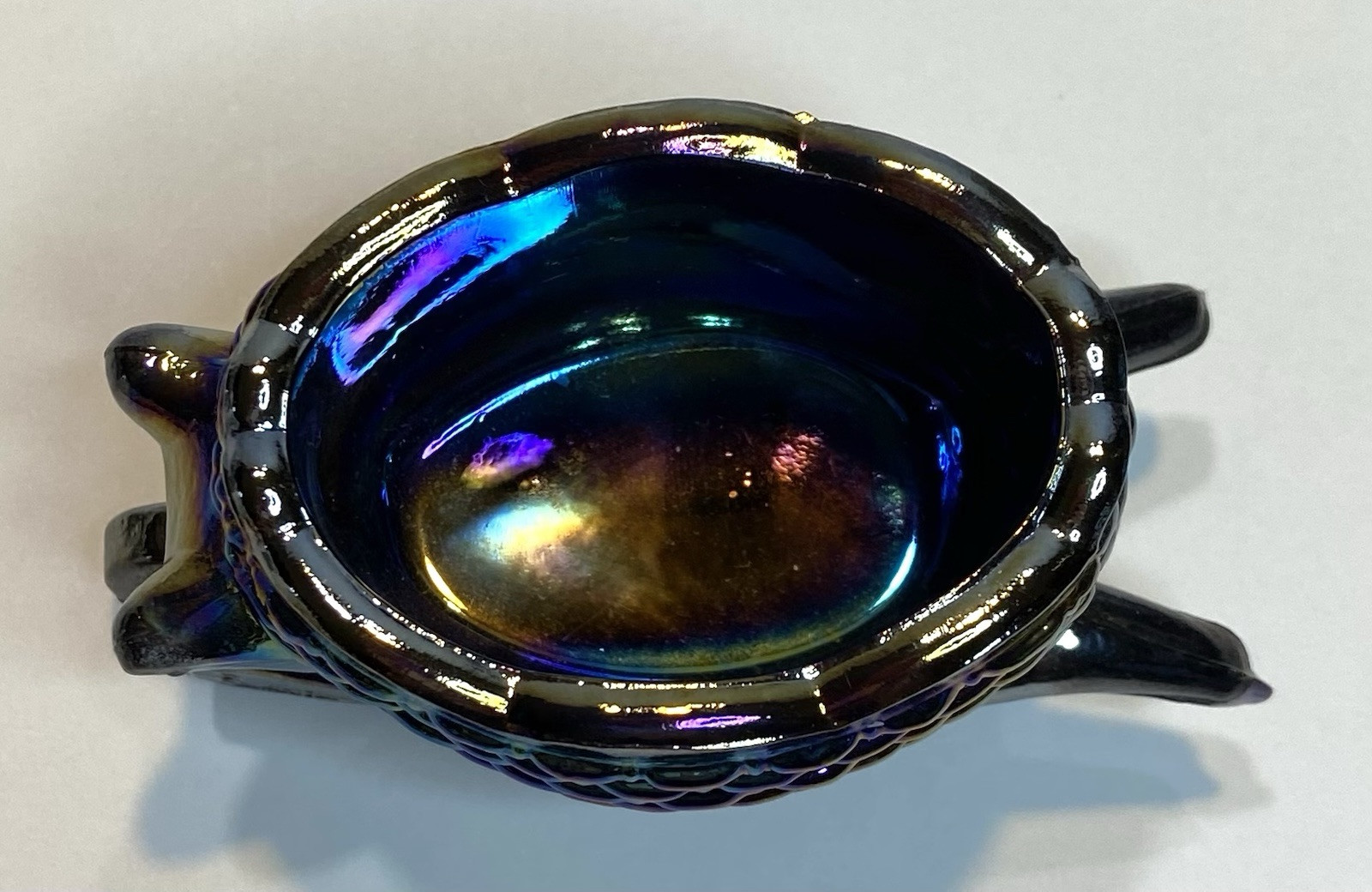 Vintage Wheelbarrow Carnival Glass Open Salt Cellar Figurine Iridescent EUC EB69