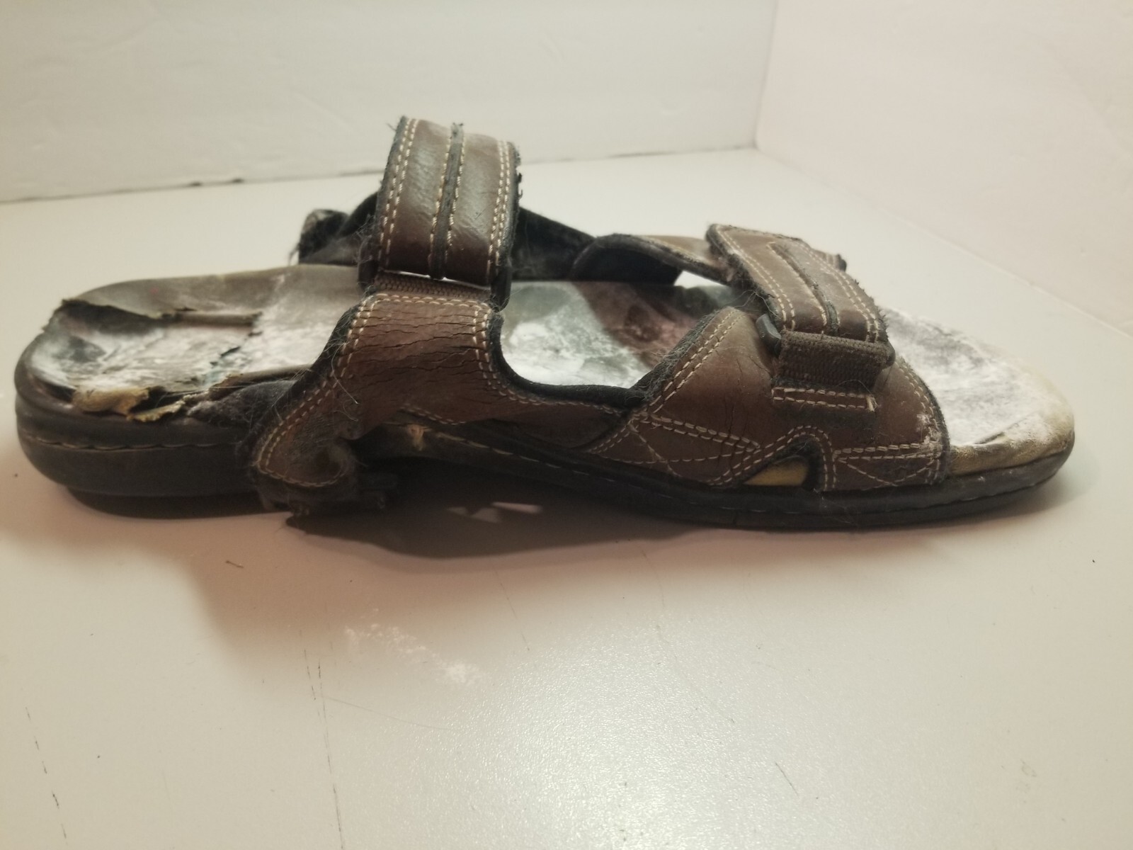 Men's REALLY Used Dockers Sandals 10w or 10 half READ Jesus Men Shoes Shoe