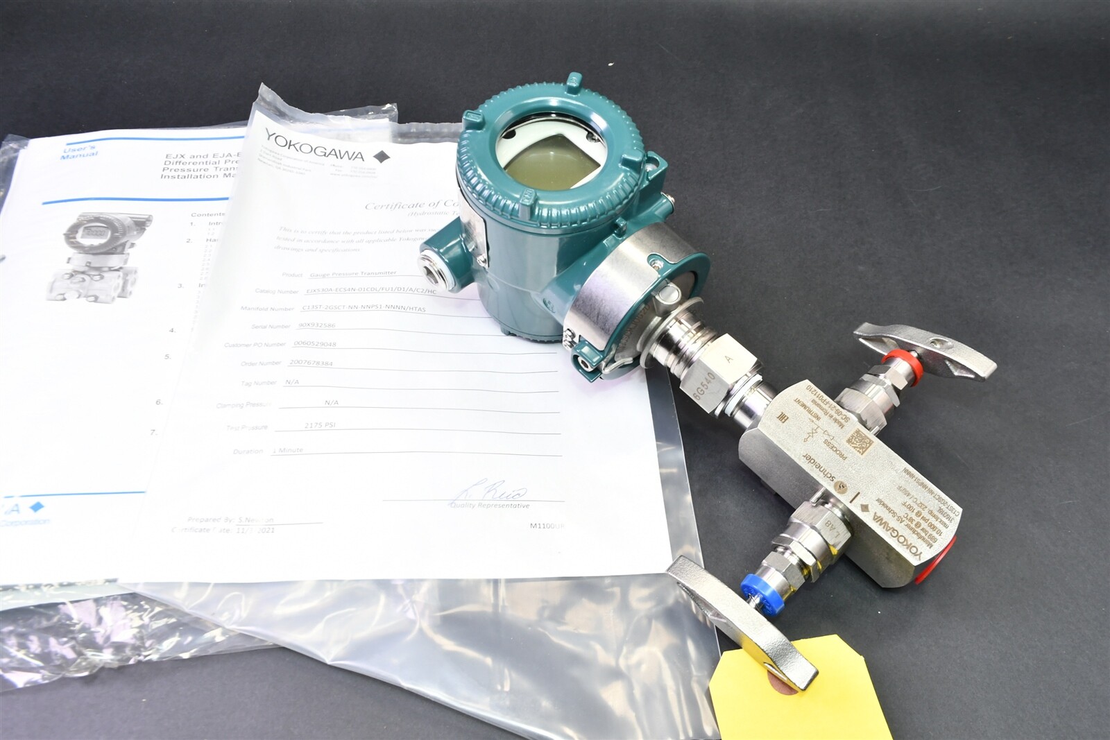 NEW Yokogawa Pressure Transmitter EJX530A w/ C13ST Valve Manifold