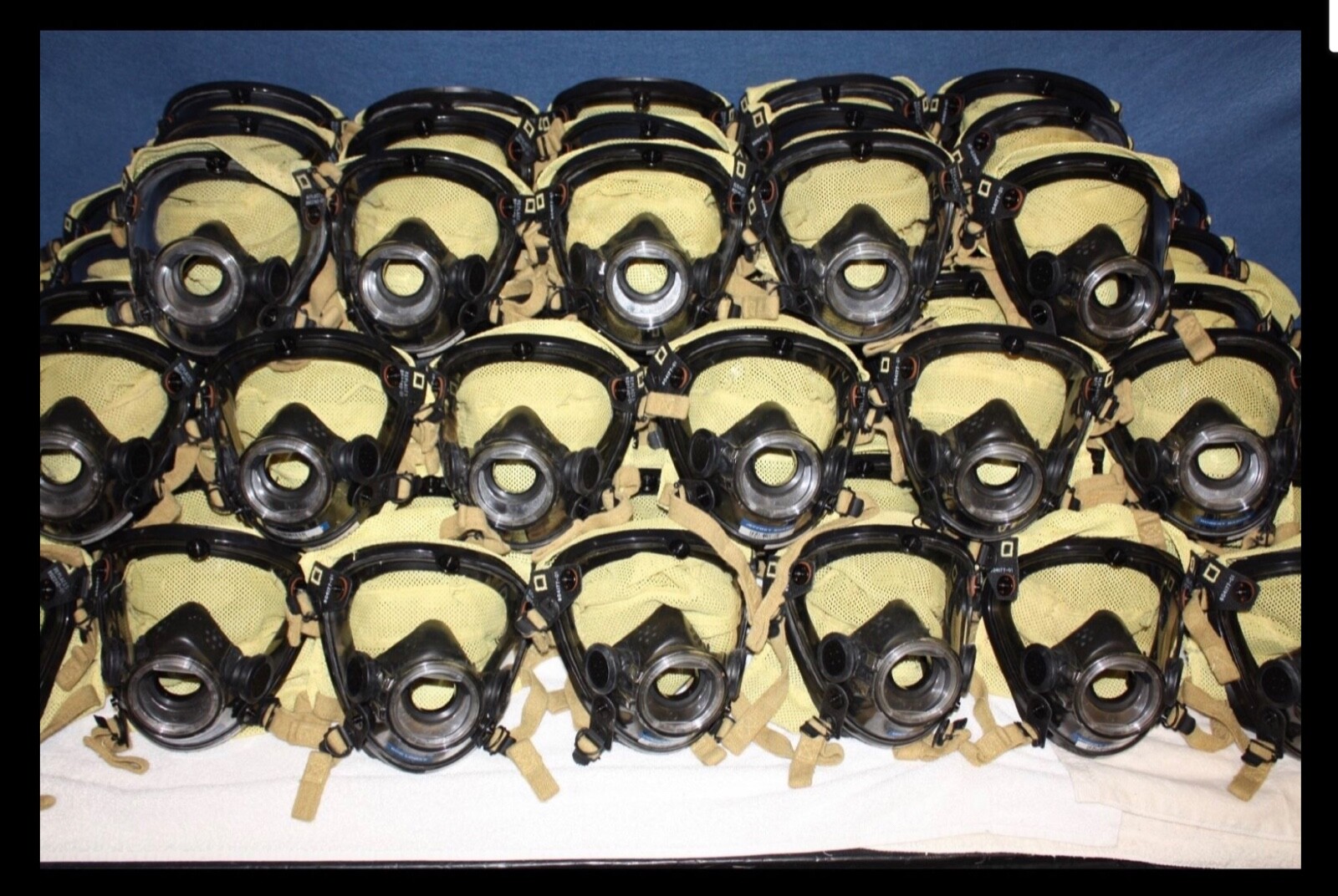 Scott AV-2000 Facepiece KevlarHeadNet Firefighter SCBA Mask Size Large