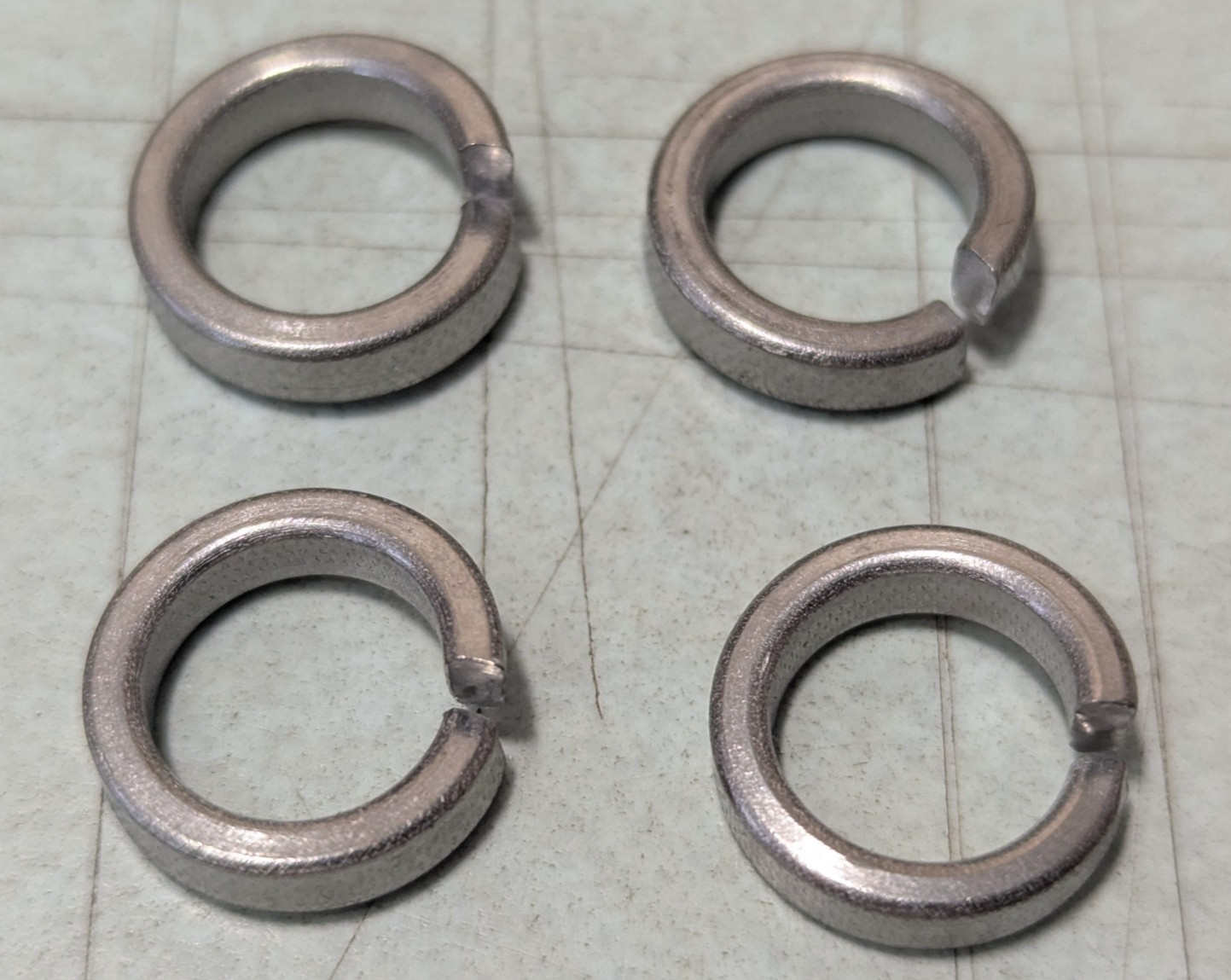 Lot of 4 Genuine Mercury Lock Washers 13-41471 NEW OEM