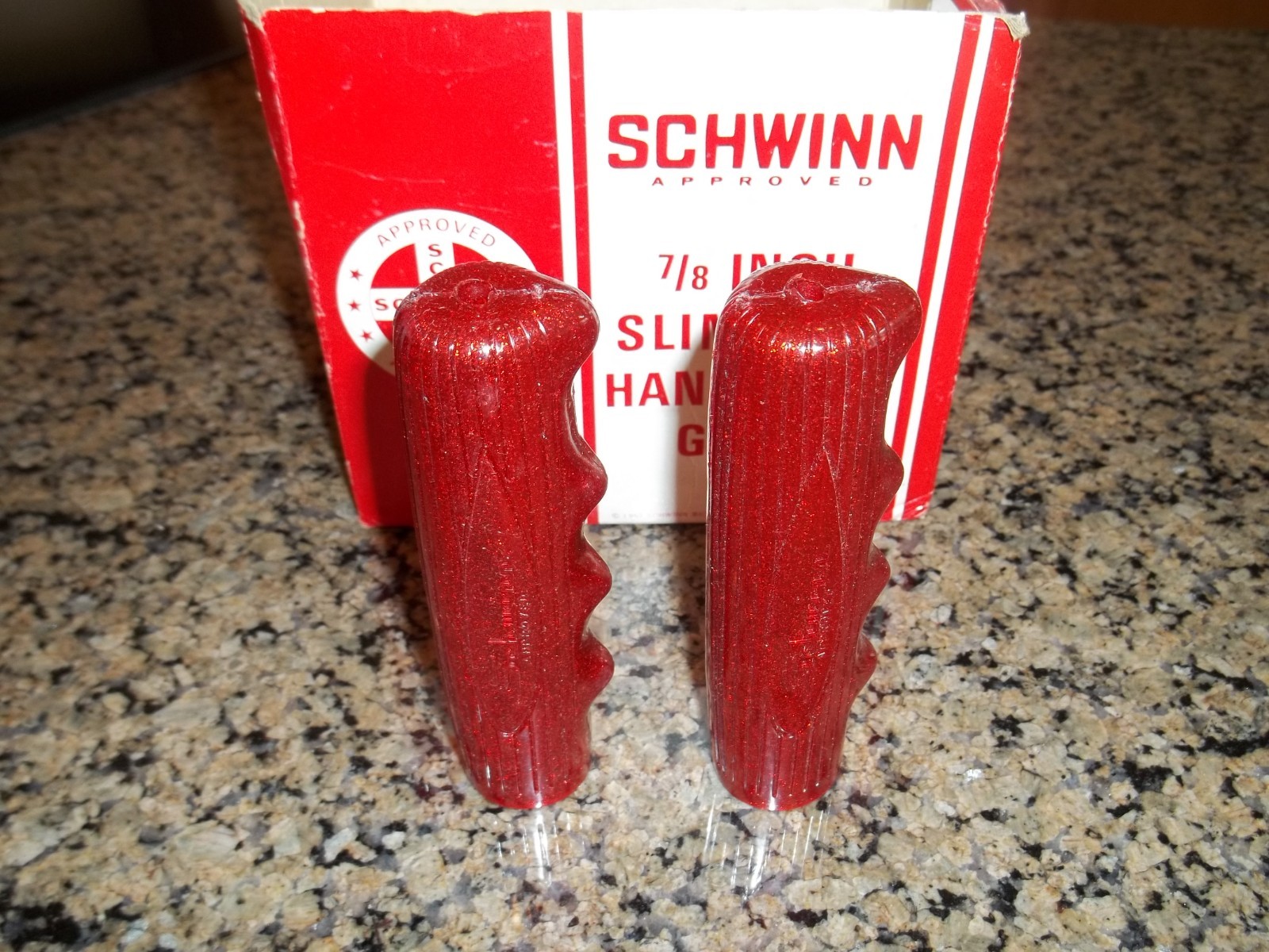 Schwinn Stingray NOS Apple Krate Bicycle Handlebar Grips Red Originals