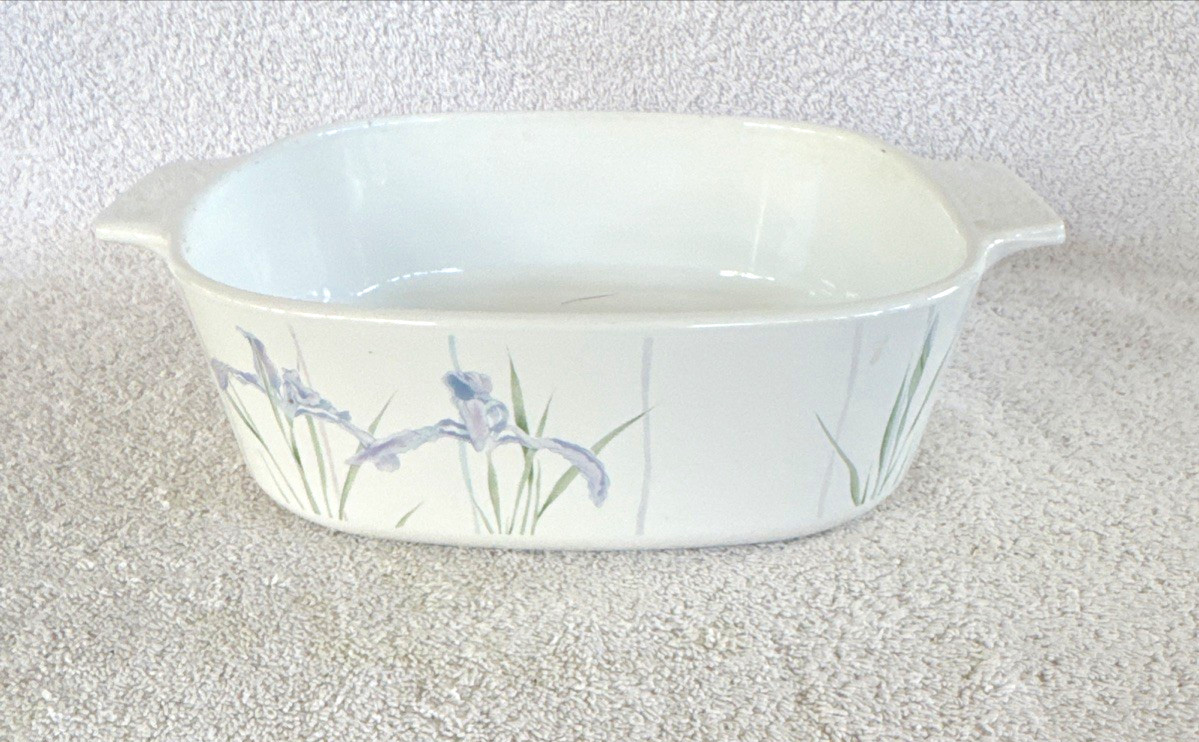 Corning Ware Shadow Iris Casserole Dish 2 Liter A-2-B Pyrex 2 Quart No Lid