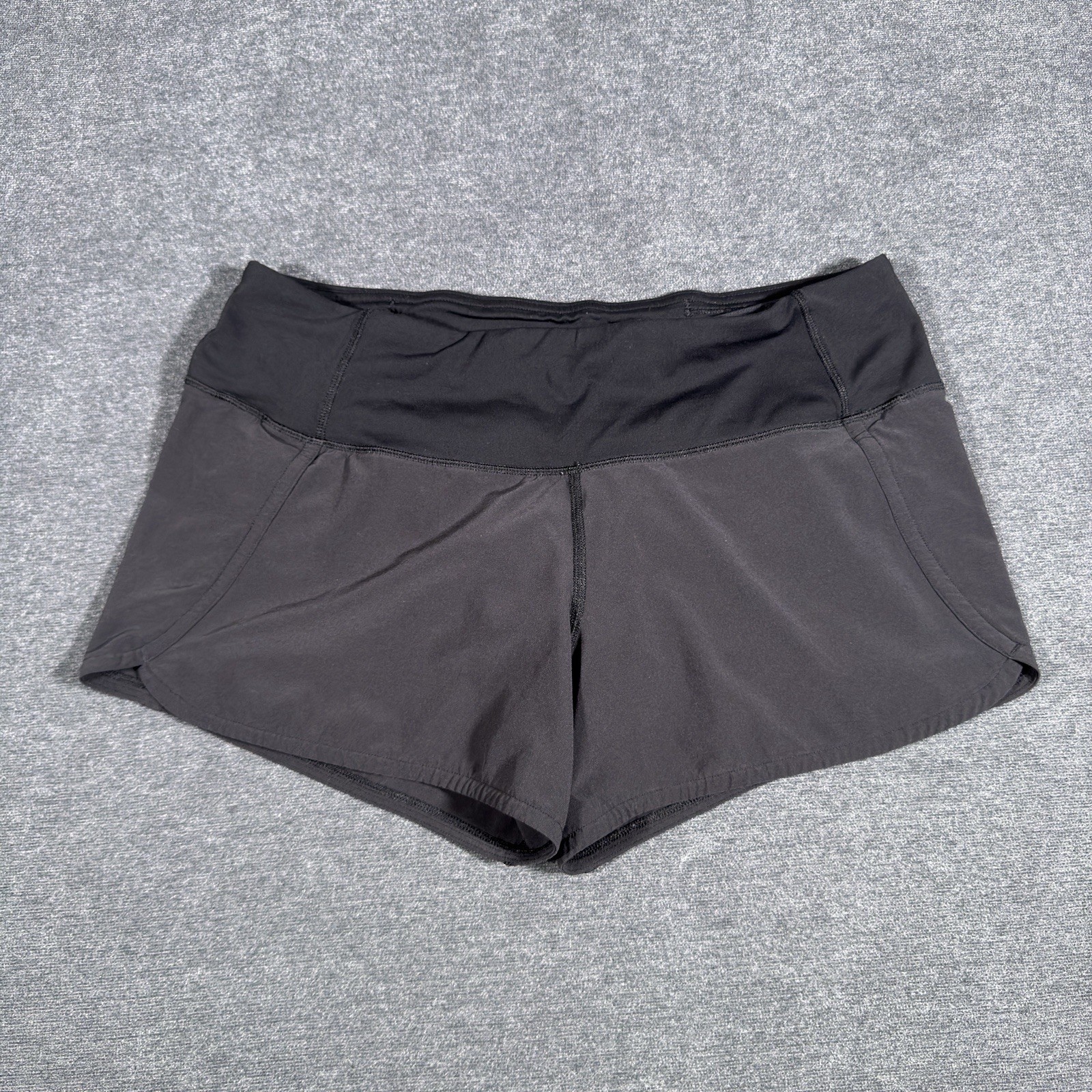 Lululemon Women's Size 6 Run Times Short 4" Black 4 Way Stretch LW7A03S Gym