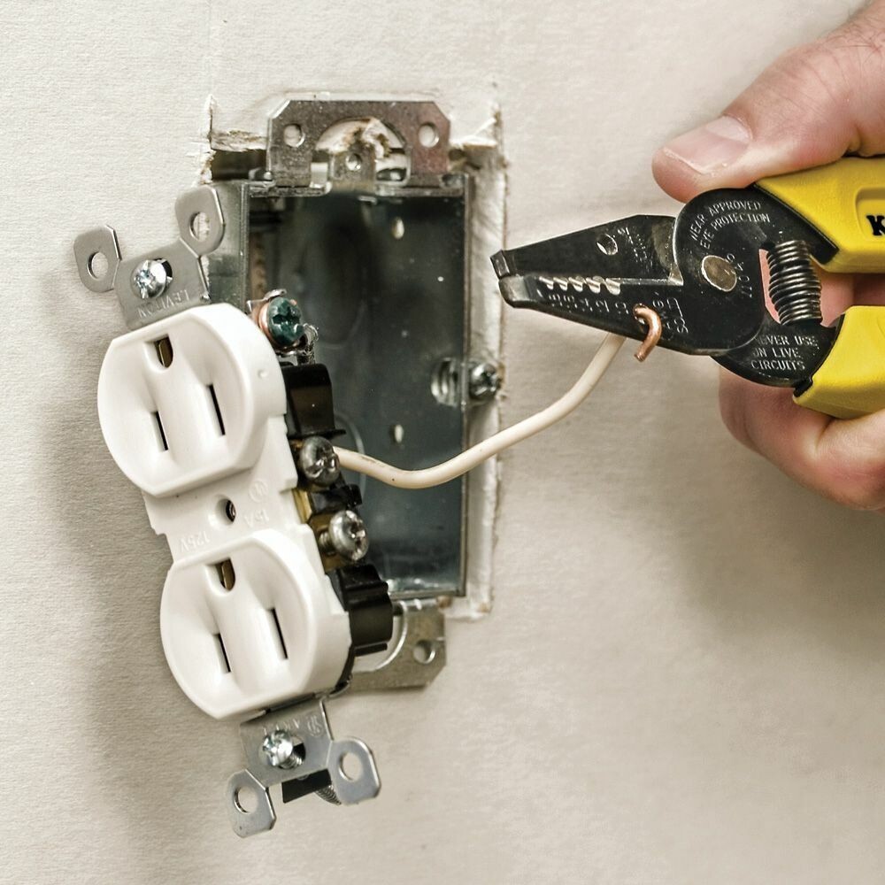 Klein Tools 11045 Wire Stripper/Cutter (10-18 AWG Solid) Brand new/ no packaging