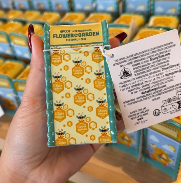 NEW🌟Disney 2026 Epcot Flower & Garden Festival Spike The Bee Salt Pepper Shaker
