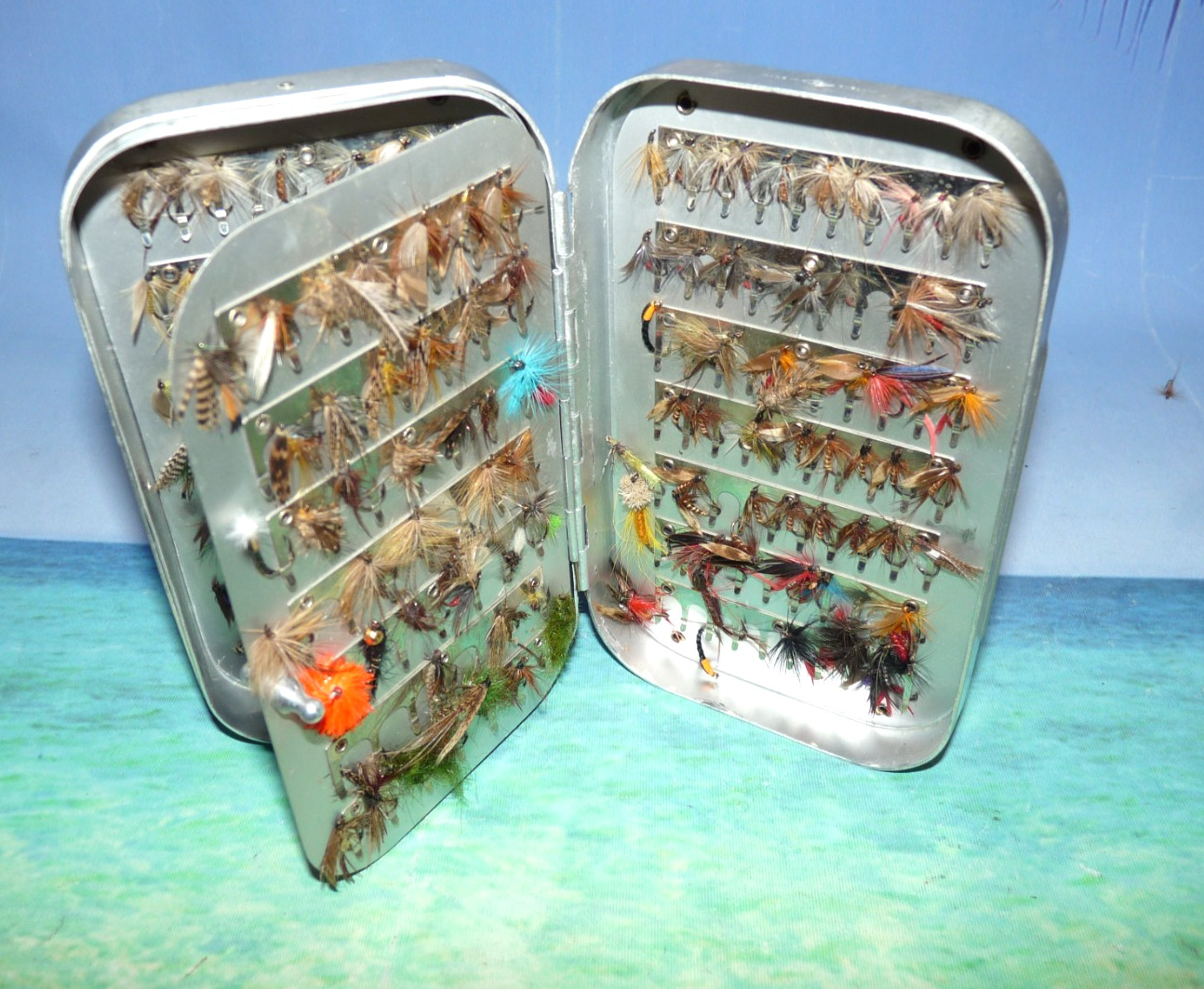 vintage Wheatley swing leaf fly box, 100's of trout grayling flies to use