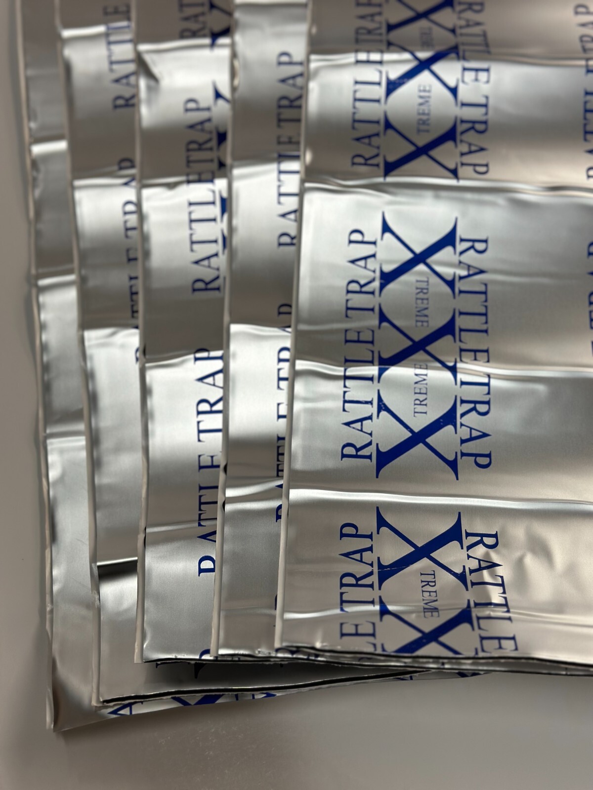 FATMAT RATTLETRAP BUTYL 80MIL SOUND DEADENER/DAMPENING + INSTALL KIT