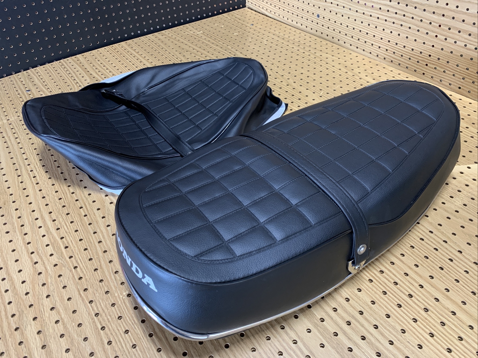 HONDA CB350 SEAT COVER HONDA CB450 SEAT COVER 1972 TO 1974 + STRAP (H*-78)