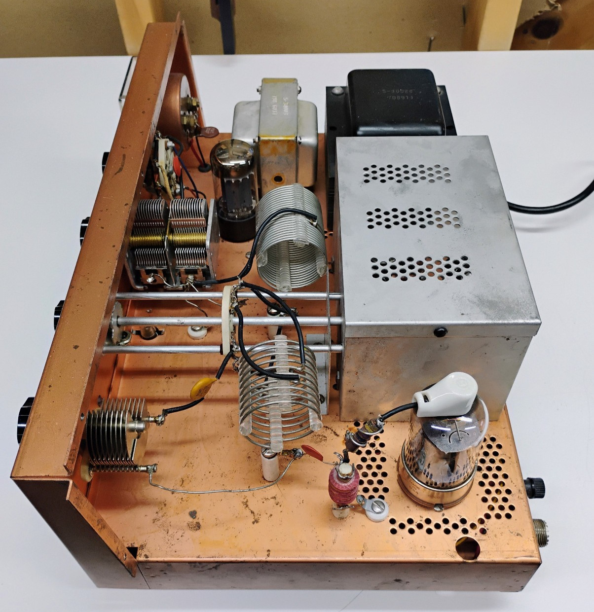 Vintage EICO Model 720 90 Watt CW Amateur Radio Transmitter. Powers Up!