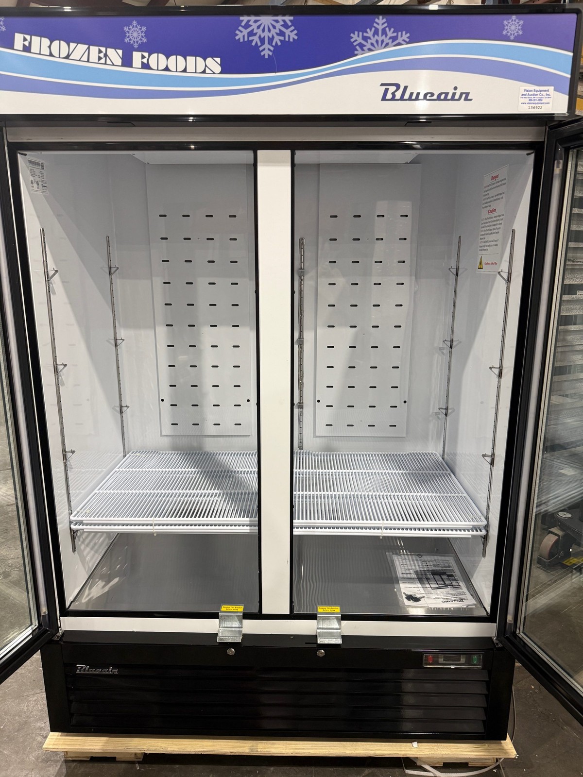BLUEAIR BKGF49-HC TWO GLASS DOOR MERCHANDISING FREEZER