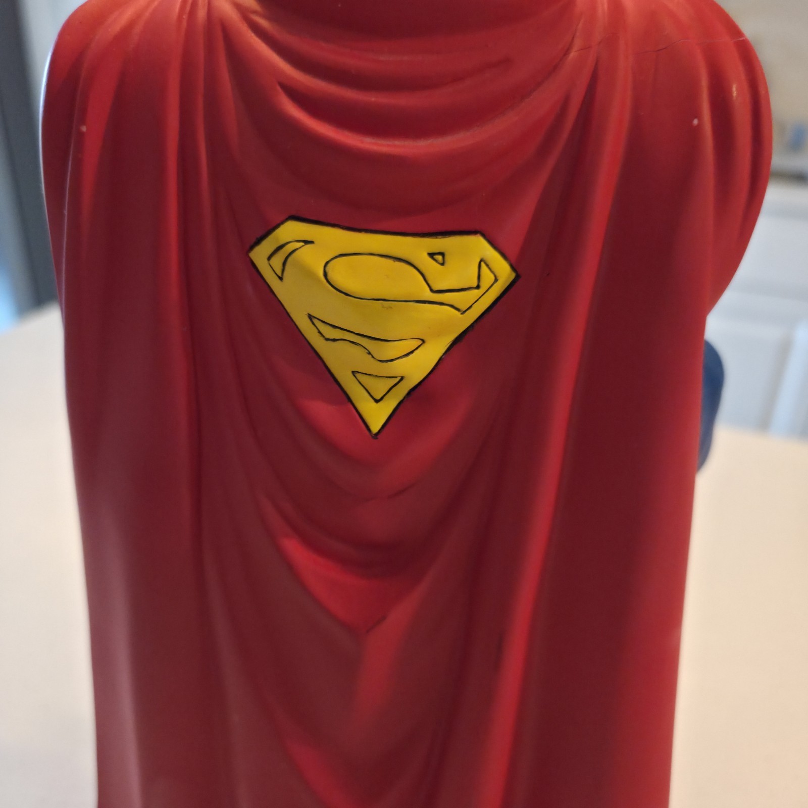 SUPERMAN WARNER BROS STUDIO STORE FULL-SIZE STATUE .. 13" TALL