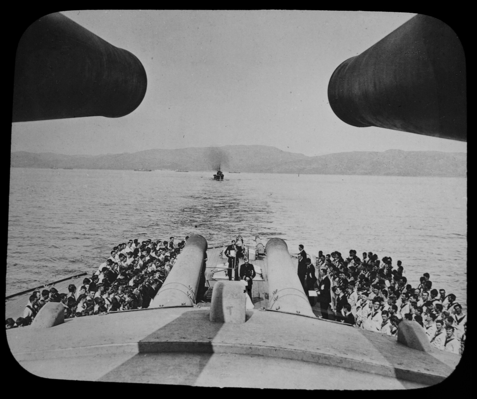 WW1 - A VIEW FROM A BATTLESHIPS GUNS Magic Lantern Slide PHOTO