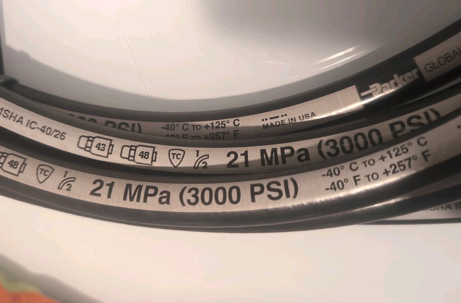 PARKER HYDRAULIC HOSE 3000 PSI 21MPa 387TC-6 3/8" 10mm 17 Foot