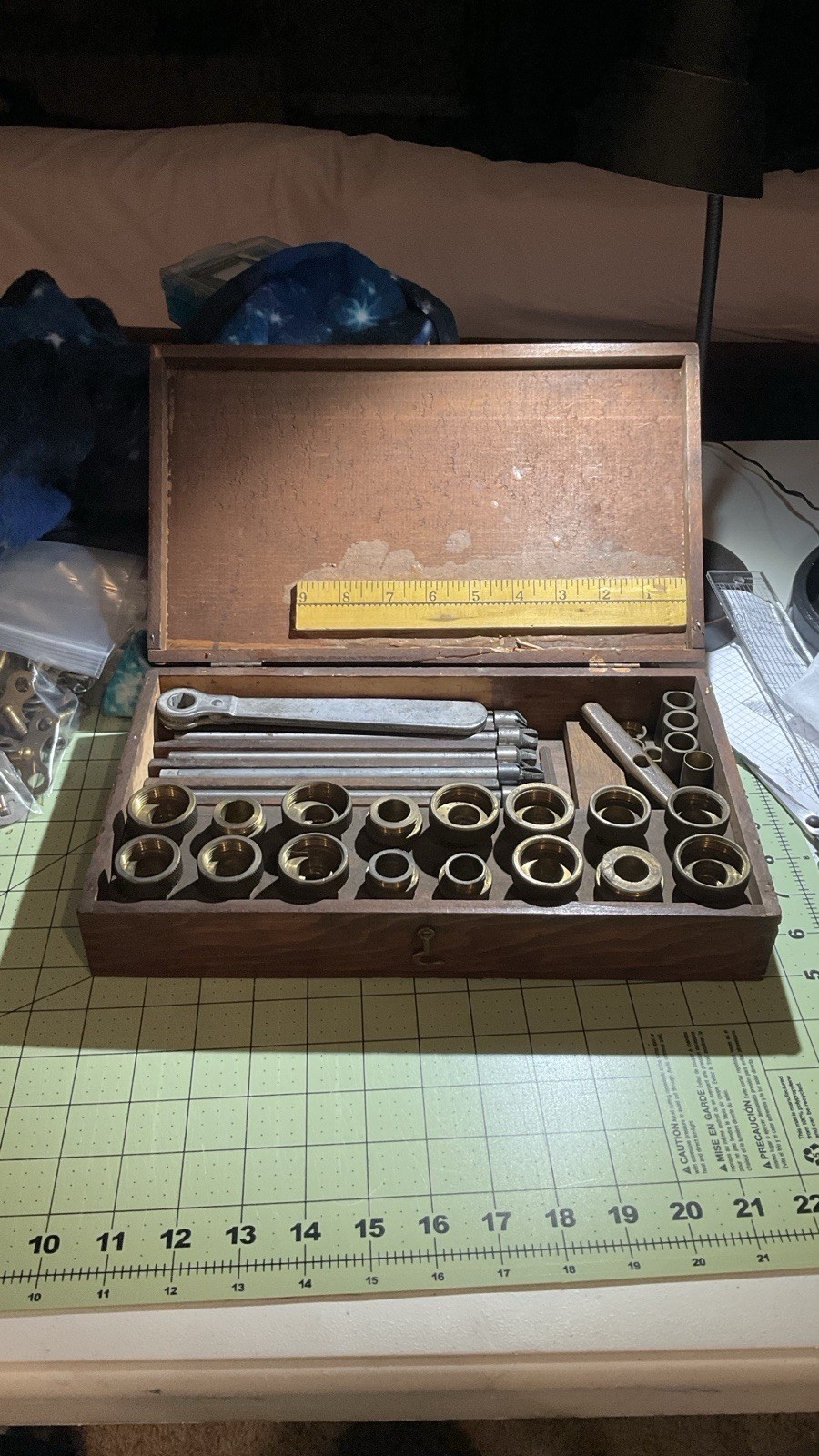 Antique Tools: Globe Valve Seat Cutters In Wooden Box
