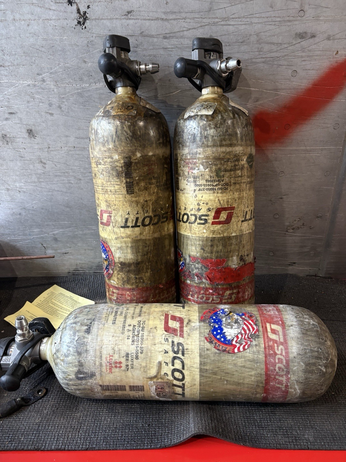 Scott 5.5 SCBA Cylinder 45 Min 5500 PSI Quick Connect 2014 Hydro 2023