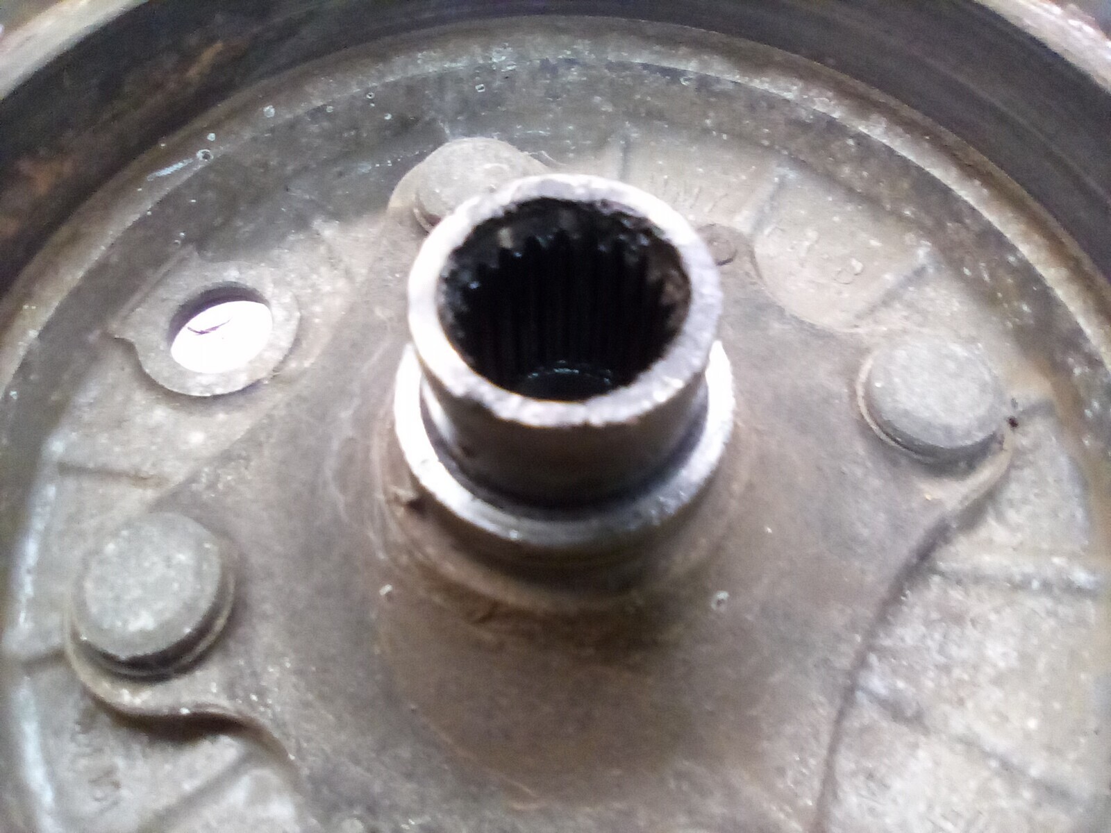 1998 Honda TRX 450 ES Foreman Front Wheel Hub w/ Brake Drum #B