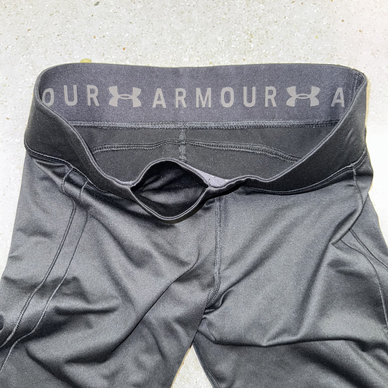 Under Armour Compression Leggings Women’s Small Athletic Workout Pants Running Y