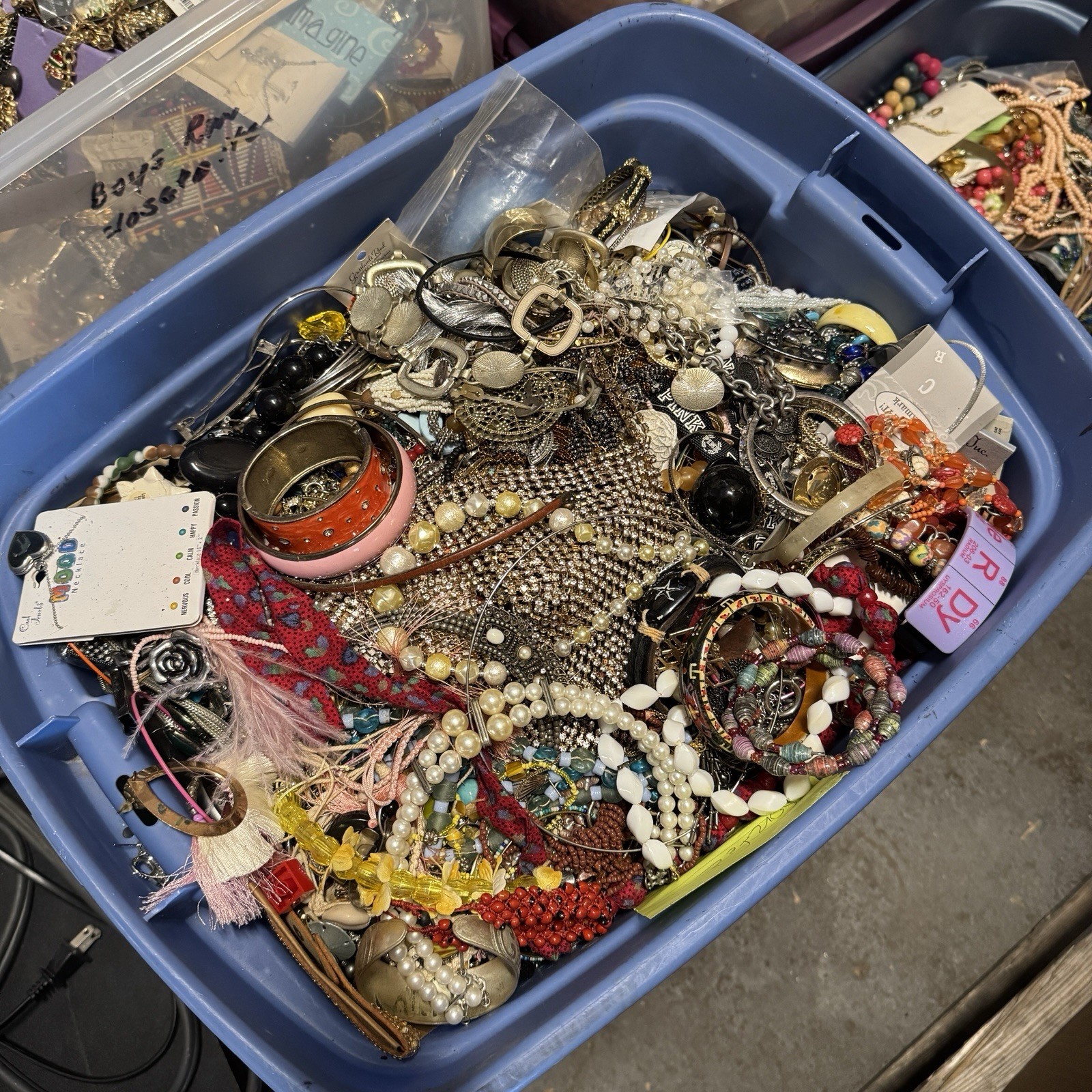 1 Pound Unsorted Tangled Jewelry Vintage Modern Wear Junk Mystery Treasure Hunt