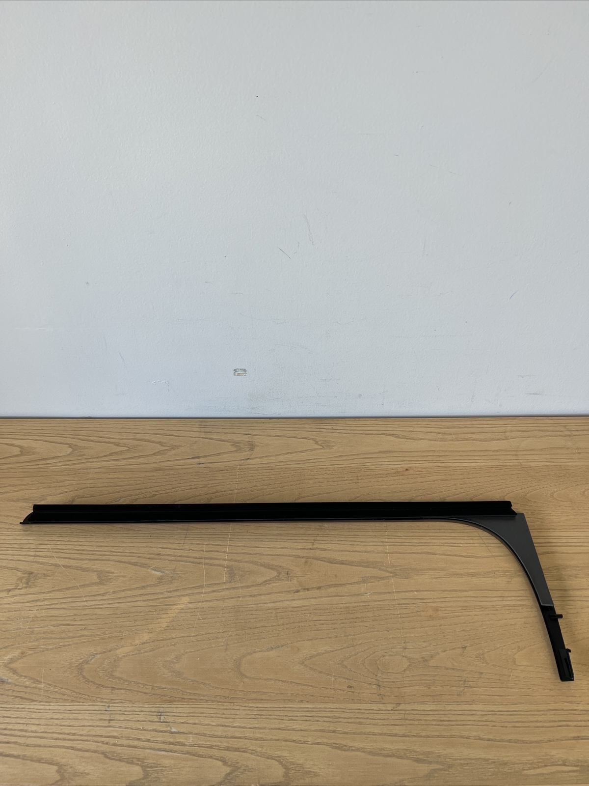 GM 22774086 Door Window Outer Sealing - Rear Driver Side