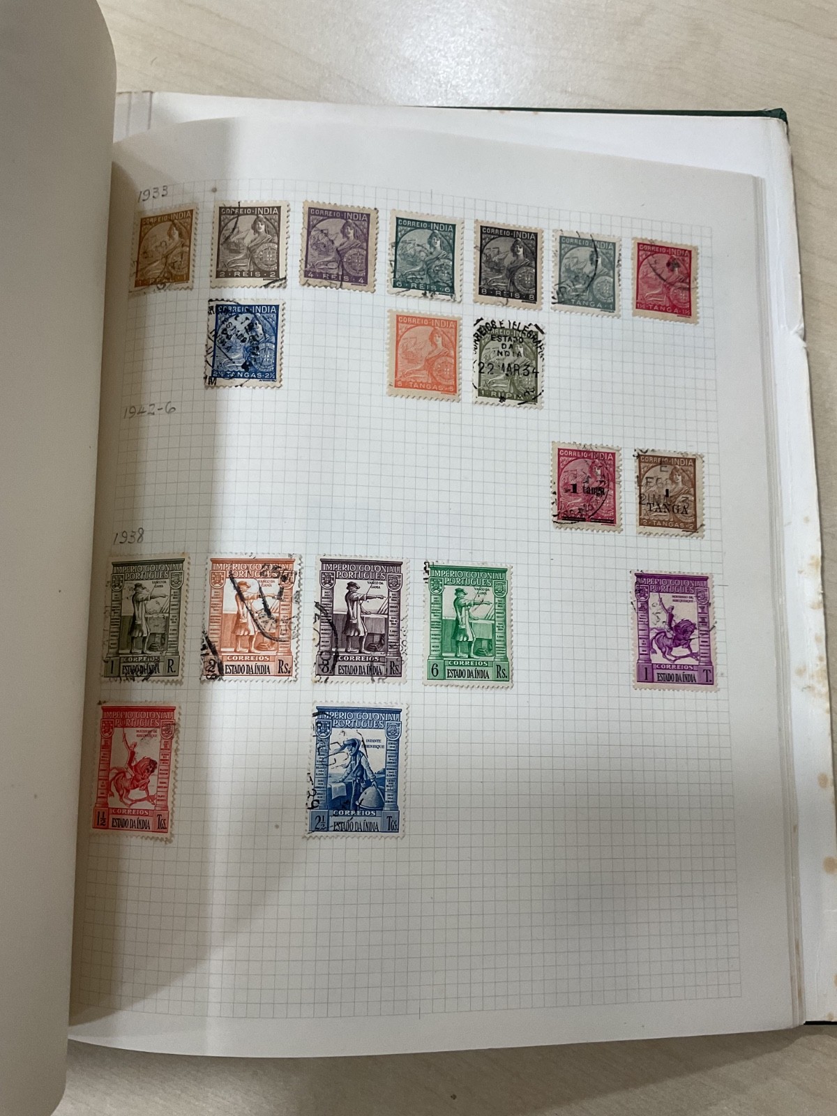 Portugal + colonies stamps. 1870 - 1979. Mint/used. Album G/101