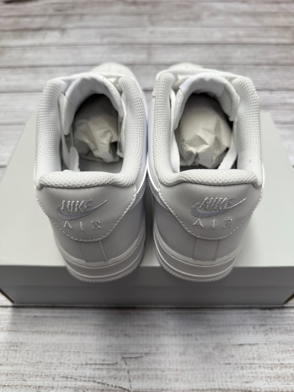 NEW Nike Air Force 1 Low Triple White ‘07 MEN AND WOMEN SIZES US 7-12